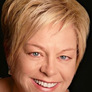 Meet your Posher, Peg